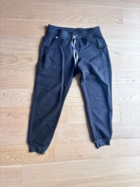 Figs Black Jogger medium petite scrubs